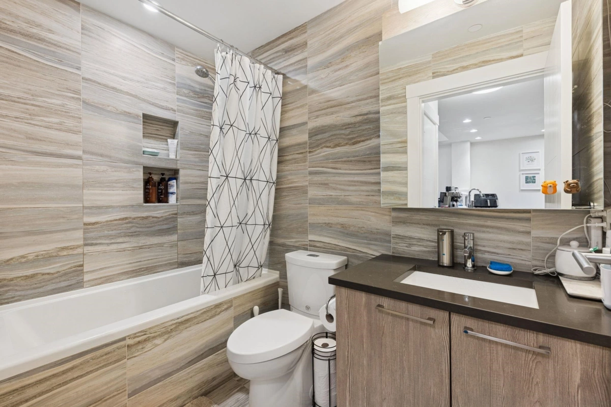 Loft / Bonus Room Photo of 305 10788 No. 5 Road, Richmond, BC