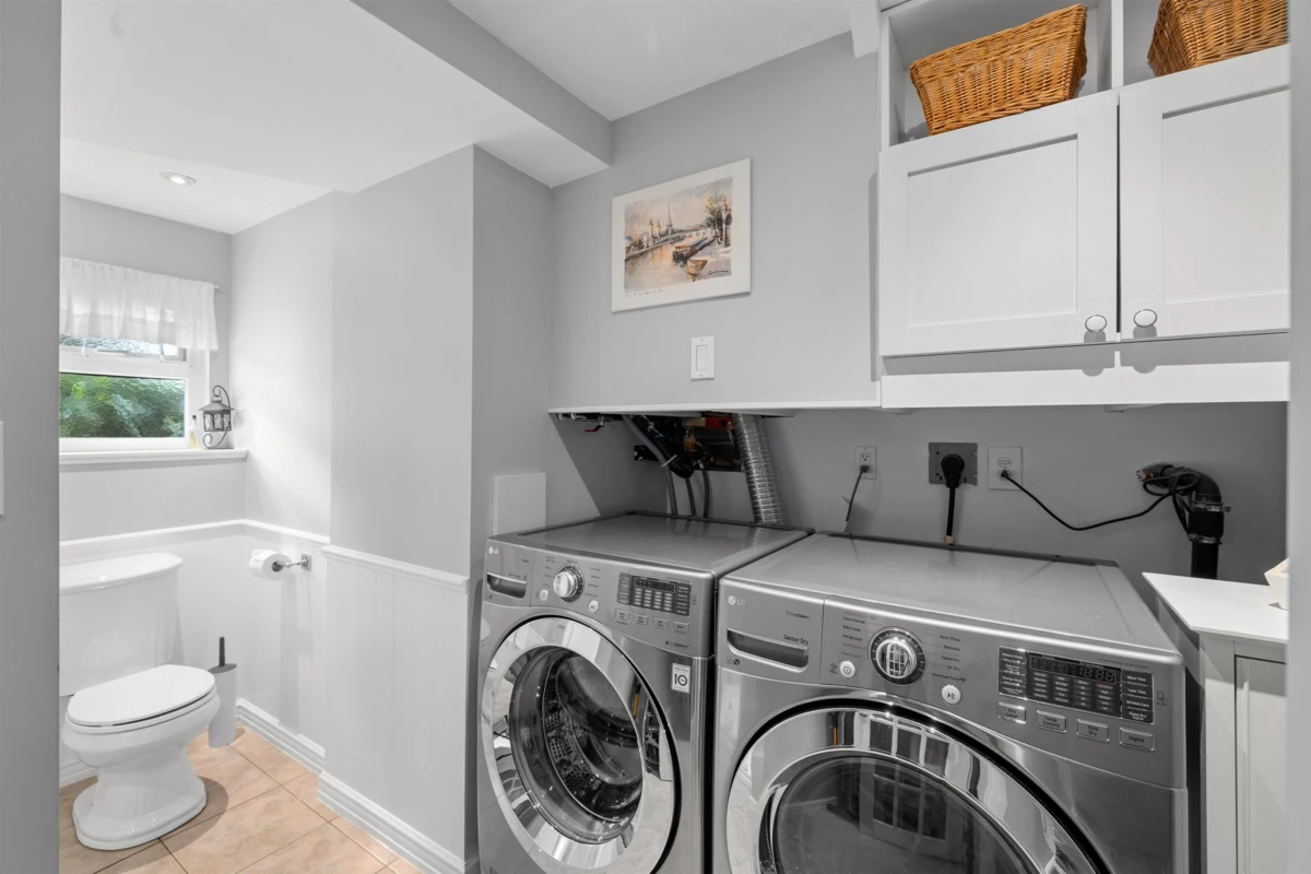 Hallway Photo of 5259 12 Avenue, Delta, BC