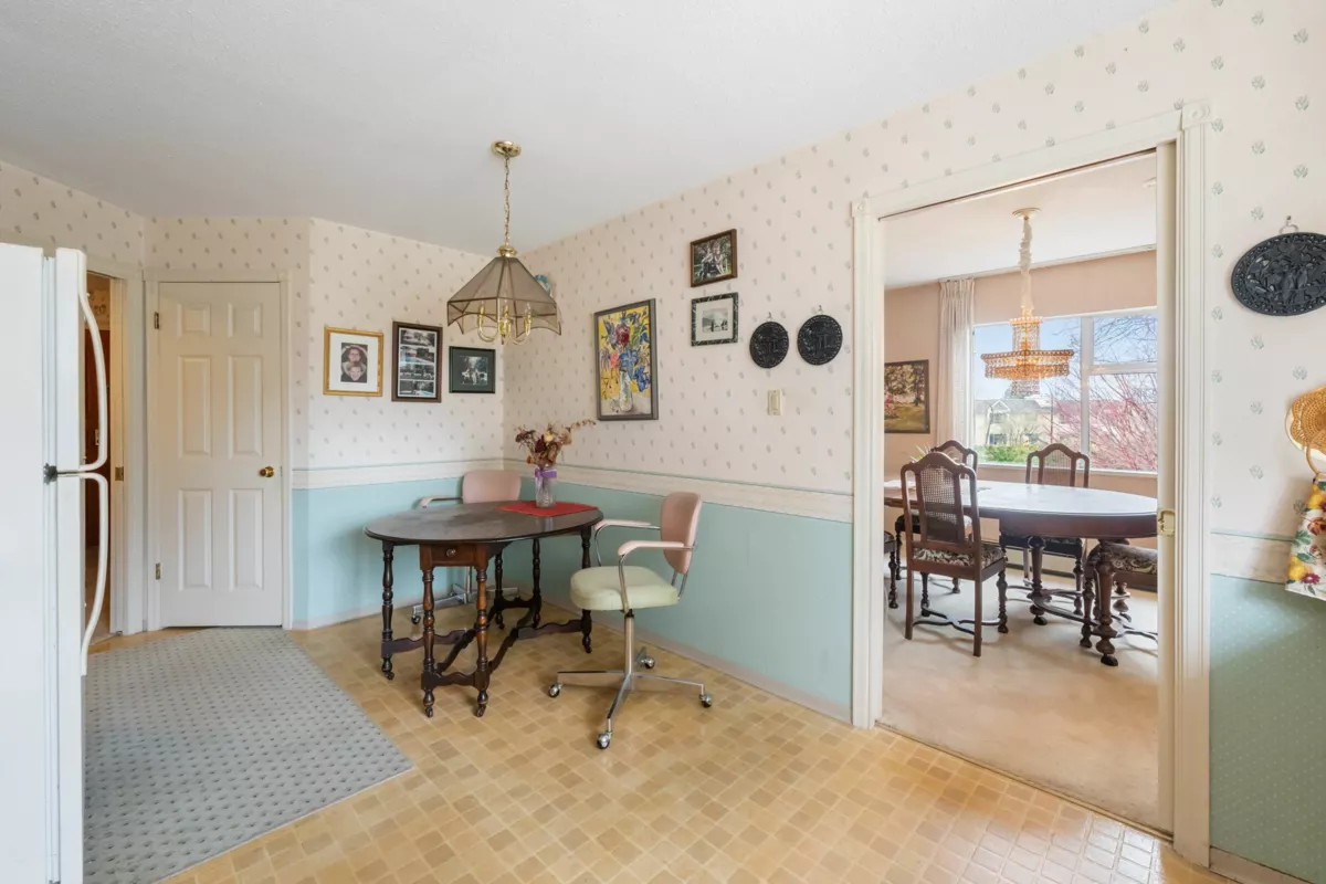 Bedroom 3 Photo of 111 1442 Foster Street, White Rock, BC