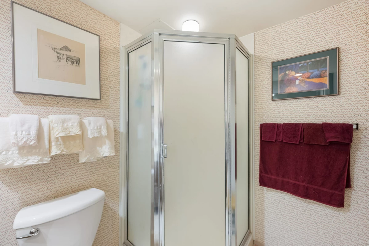 Loft / Bonus Room Photo of 111 1442 Foster Street, White Rock, BC