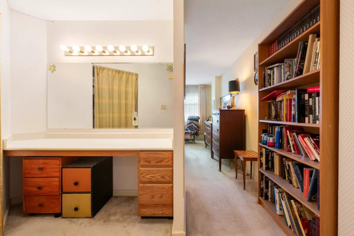 Staircase Photo of 111 1442 Foster Street, White Rock, BC