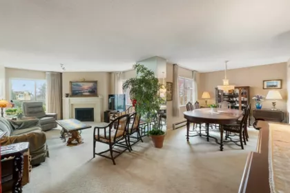 111 1442 Foster Street, White Rock, BC