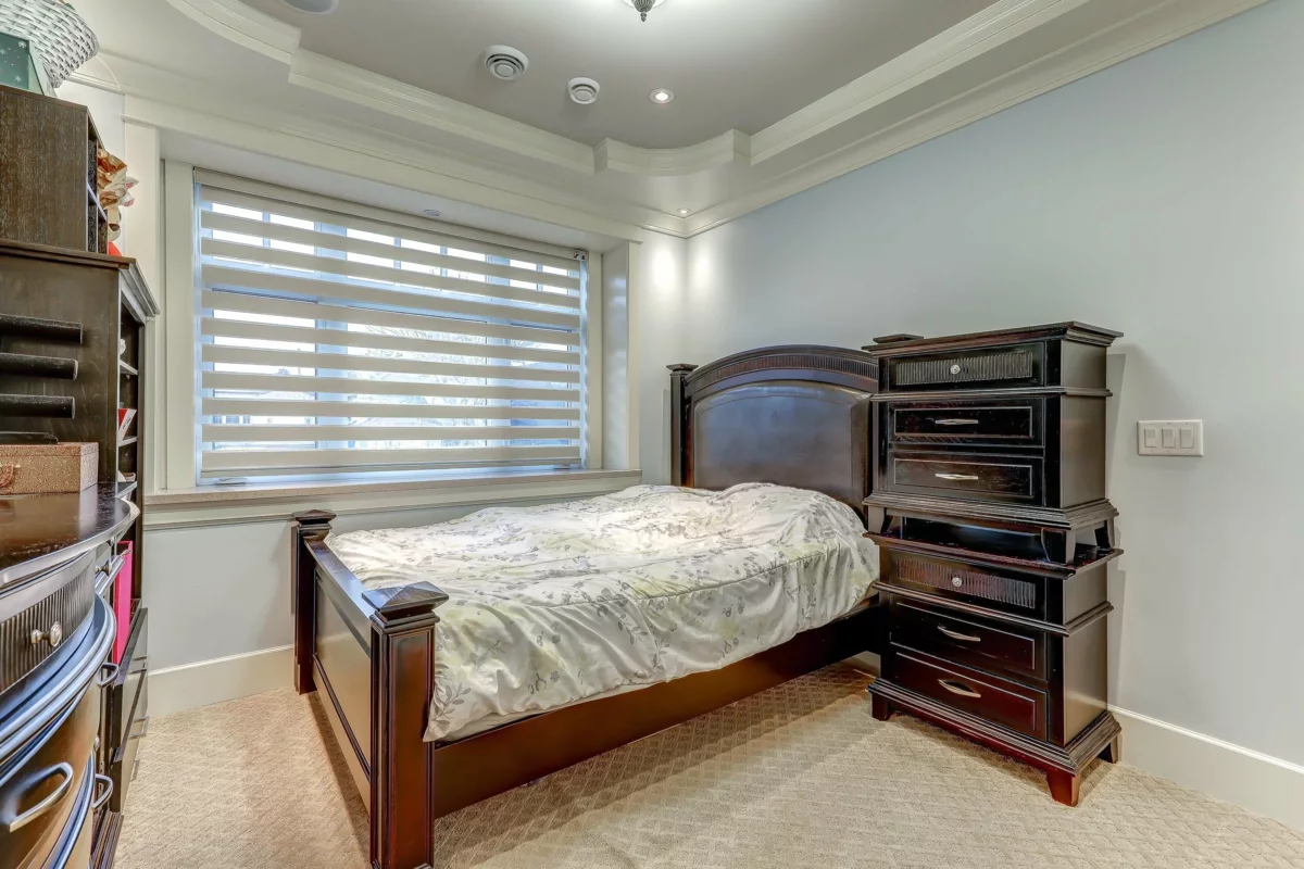 Backyard Photo of 66 W 44th Avenue, Vancouver, BC