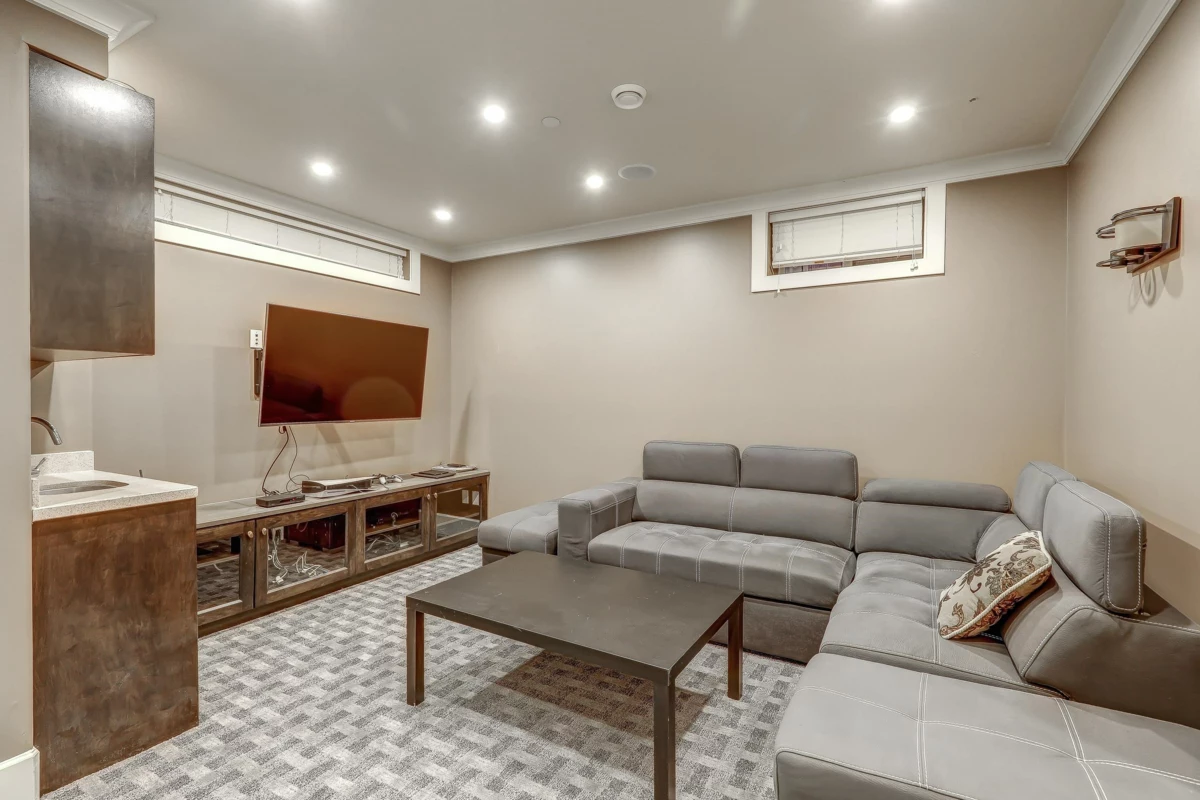 Primary Bathroom Photo of 66 W 44th Avenue, Vancouver, BC