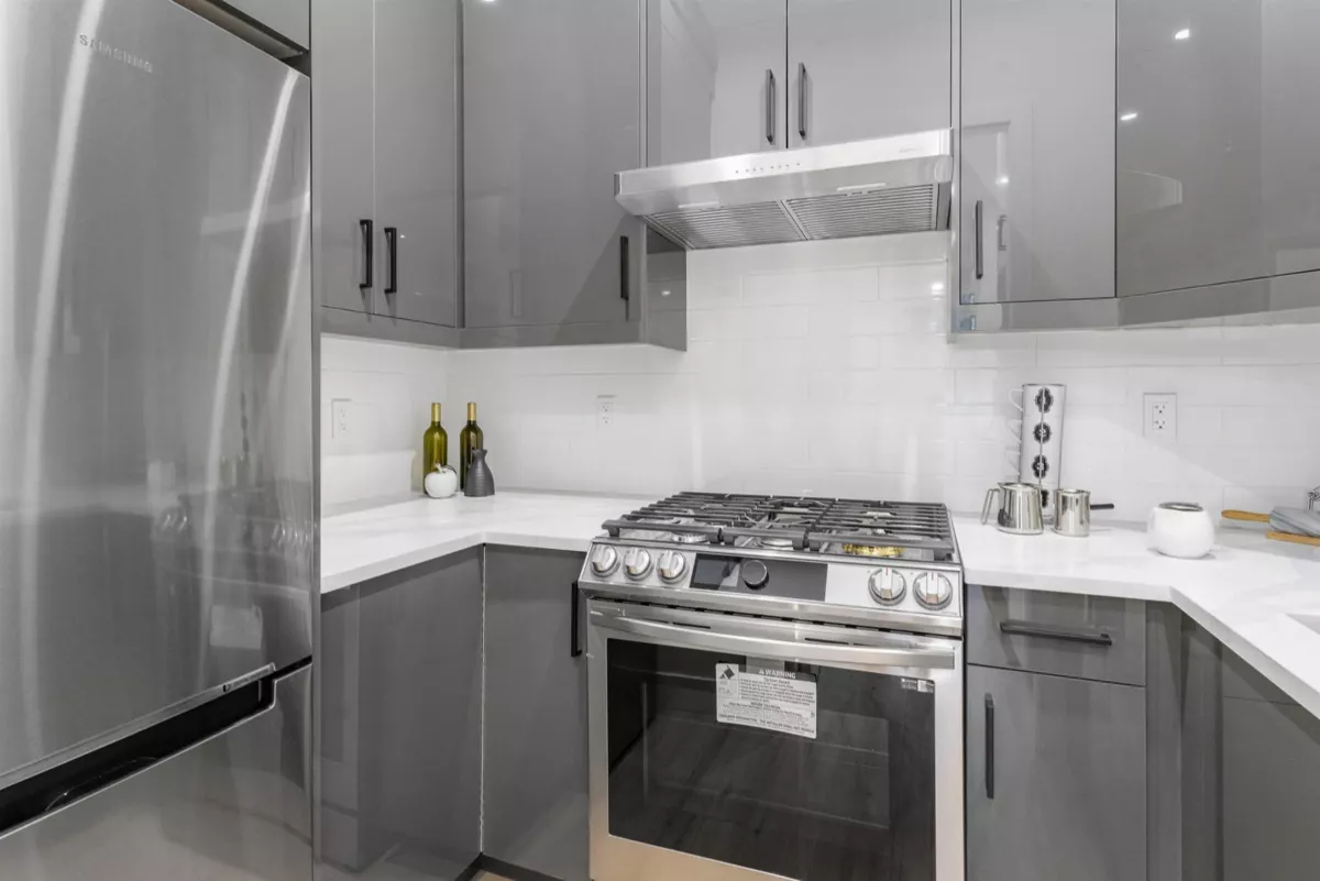 Primary Bathroom Photo of 11796 84 Avenue, Delta, BC