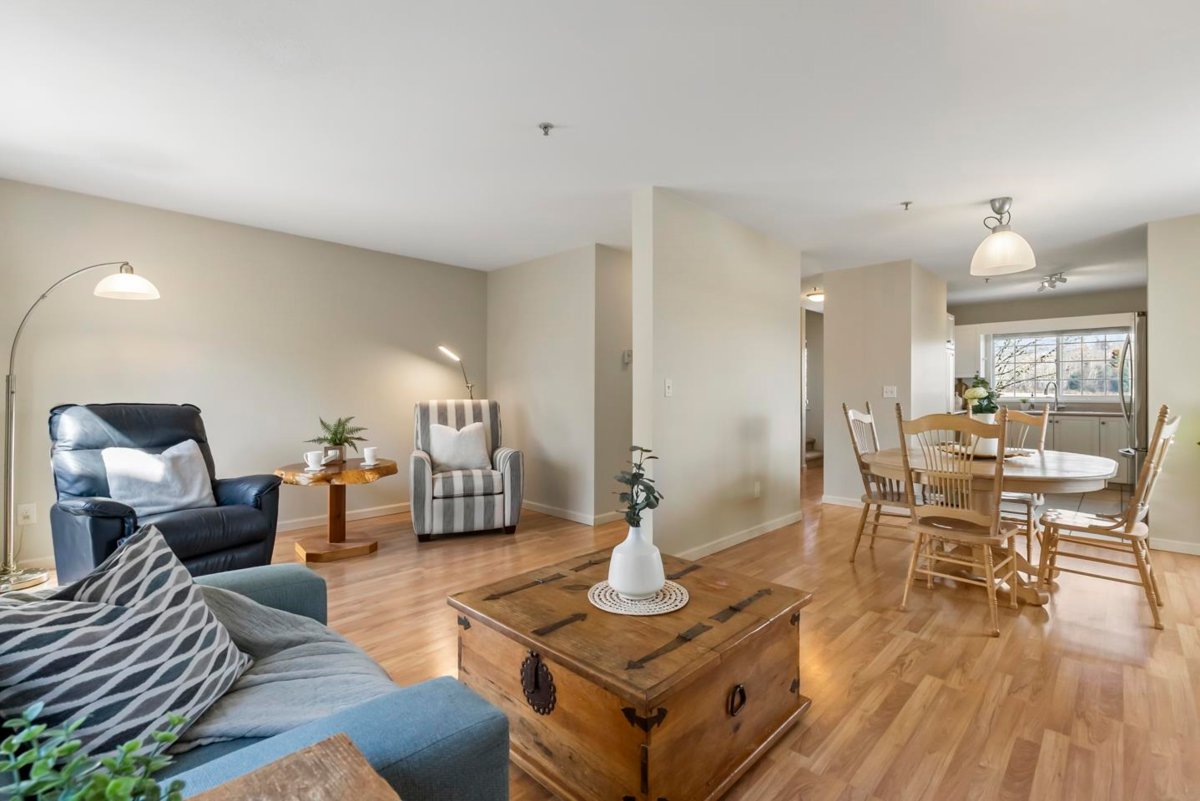 Dining Area Photo of 13 19948 Willoughby Way, Langley, BC