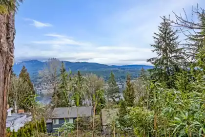 749 Carleton Drive, Port Moody, BC