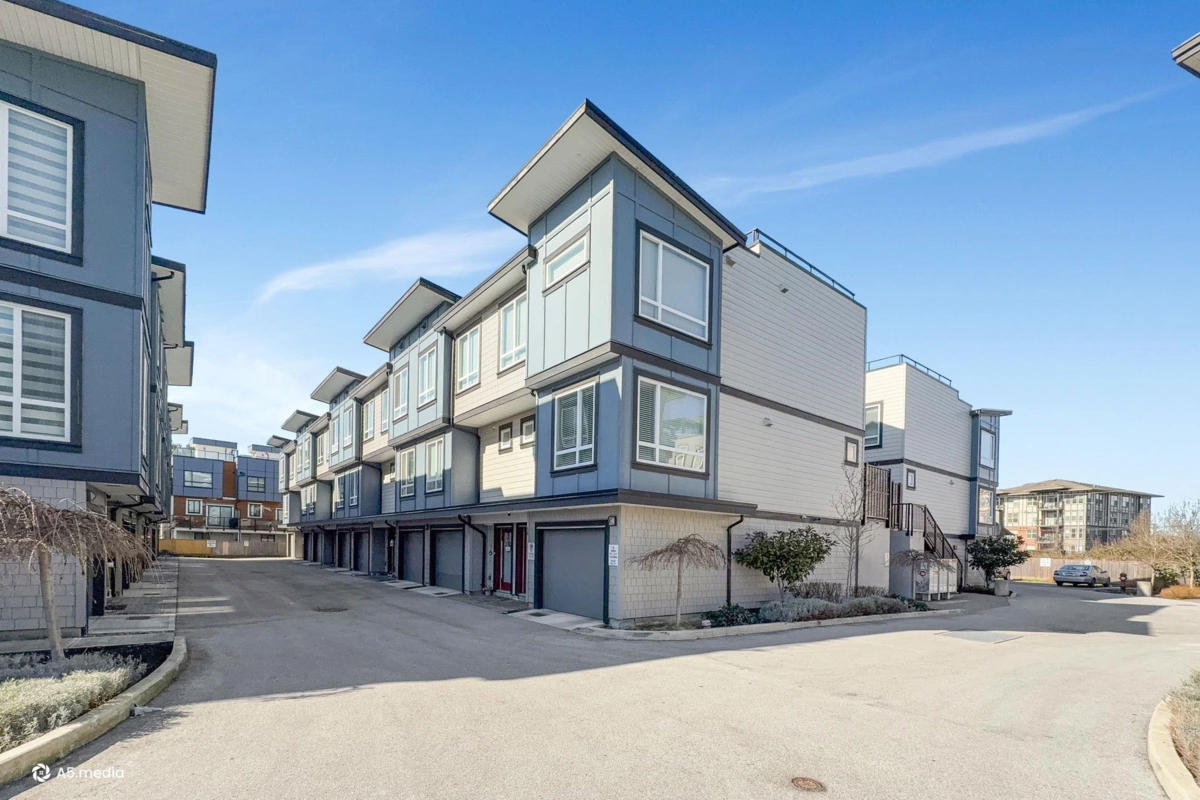 Office / Den Photo of 11 5515 199a Street, Langley, BC