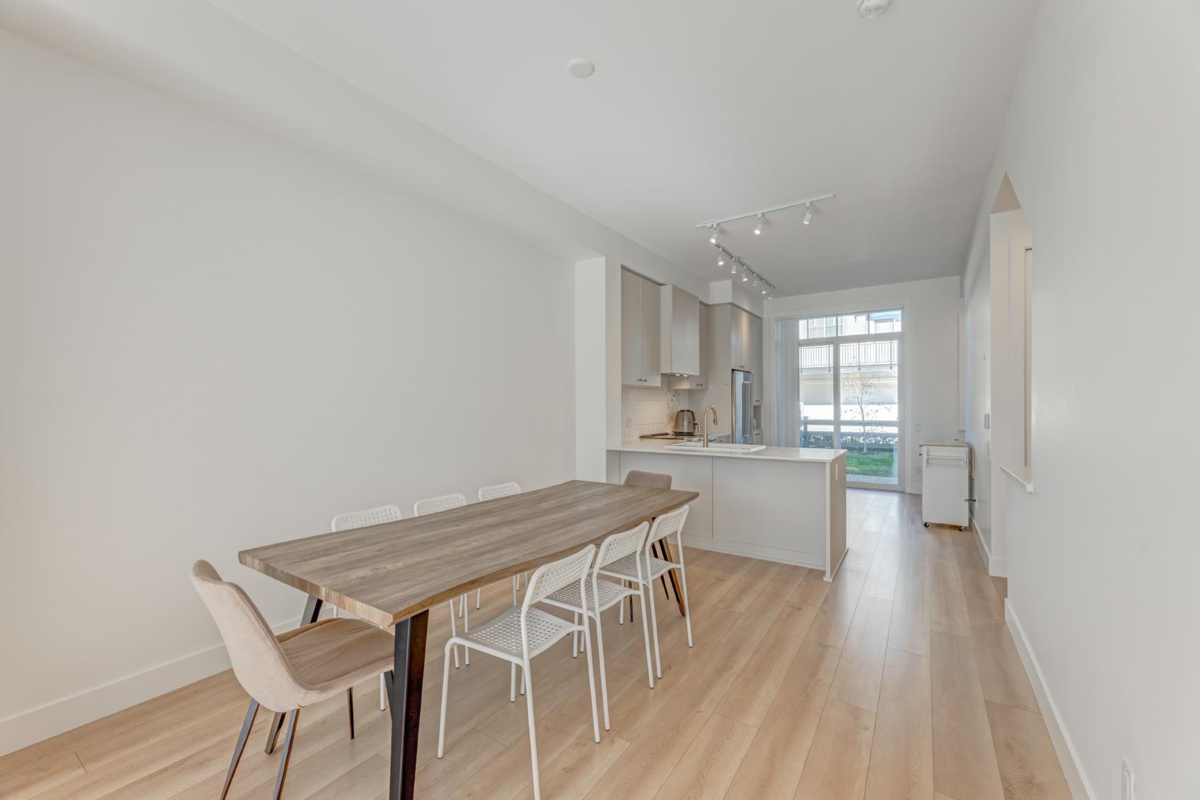 Kitchen Island Photo of 133 1331 Olmsted Street, Coquitlam, BC