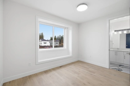 Office / Den Photo of 17130 1 Avenue, Surrey, BC