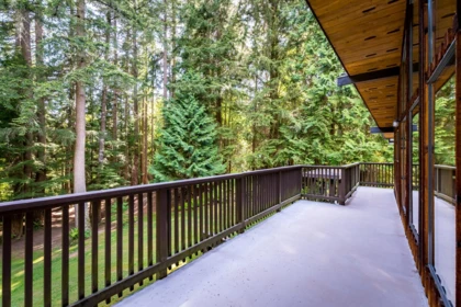 Walk-In Closet Photo of 1371 Sunshine Coast Highway, Gibsons, BC