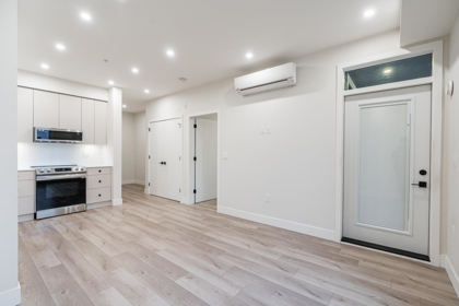 Breakfast Nook Photo of 307 45511 Campus Drive, Chilliwack, BC