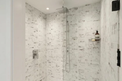 Powder Room Photo of 13512 14 Avenue, White Rock, BC