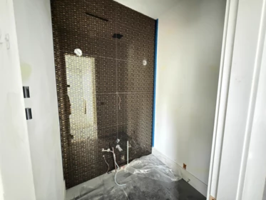 Swimming Pool Photo of 13512 14 Avenue, White Rock, BC