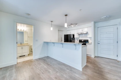 Kitchen Photo of 121 30515 Cardinal Avenue, Abbotsford, BC