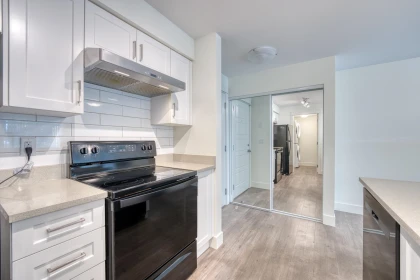Primary Bedroom Photo of 121 30515 Cardinal Avenue, Abbotsford, BC