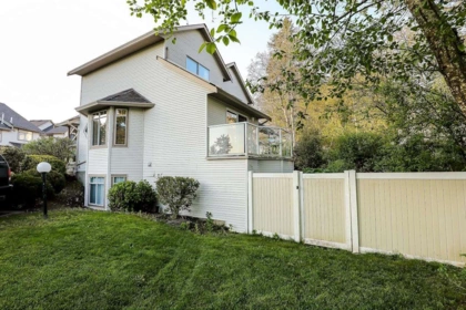 Hot Tub / Spa Photo of 4 32311 Mcrae Avenue, Mission, BC