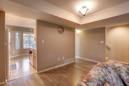 Kitchen Photo of 4 32311 Mcrae Avenue, Mission, BC