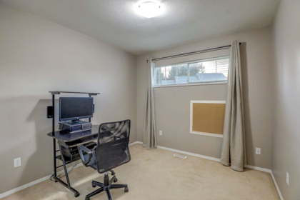 Laundry Room Photo of 4 32311 Mcrae Avenue, Mission, BC
