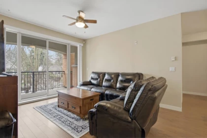 209 33545 Rainbow Avenue, Abbotsford, BC, Abbotsford — Apartment/Condo for sale