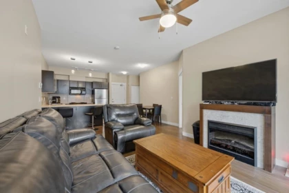 209 33545 Rainbow Avenue, Abbotsford, BC, Abbotsford — Apartment/Condo for sale