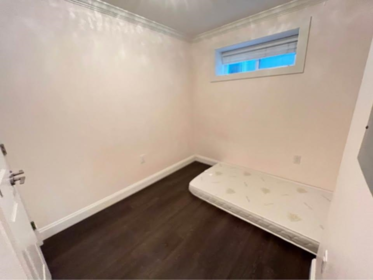 Mudroom Photo of 2118 Waverley Avenue, Vancouver, BC