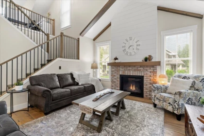 Breakfast Nook Photo of 43414 Creekside Circle, Lindell Beach, BC