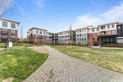 Hot Tub / Spa Photo of 226 15137 33 Avenue, Surrey, BC
