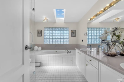 Hot Tub / Spa Photo of 3611 Kilby Court, Richmond, BC