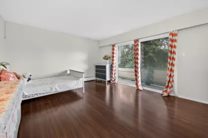 202 4695 Imperial Street, Burnaby, BC, Burnaby — Apartment/Condo for sale