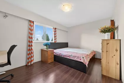 202 4695 Imperial Street, Burnaby, BC, Burnaby — Apartment/Condo for sale