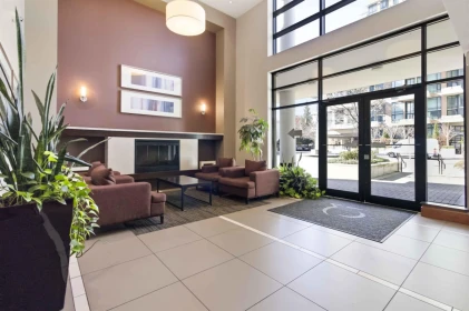 601 1 Renaissance Square, New Westminster, BC, New Westminster — Apartment/Condo for sale