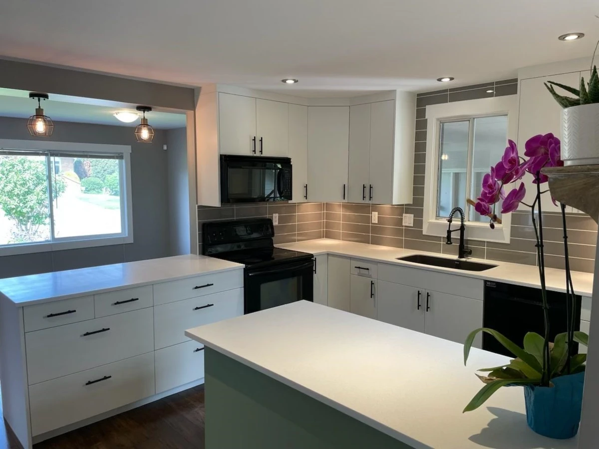 Family Room Photo of 45602 Lewis Avenue, Chilliwack, BC