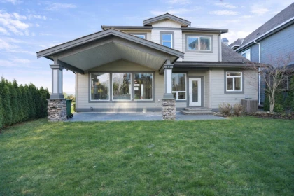 Entry Foyer Photo of 35383 Eagle Summit Drive, Abbotsford, BC