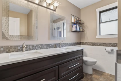 Guest Bathroom Photo of 10055 Kenswood Drive, Chilliwack, BC