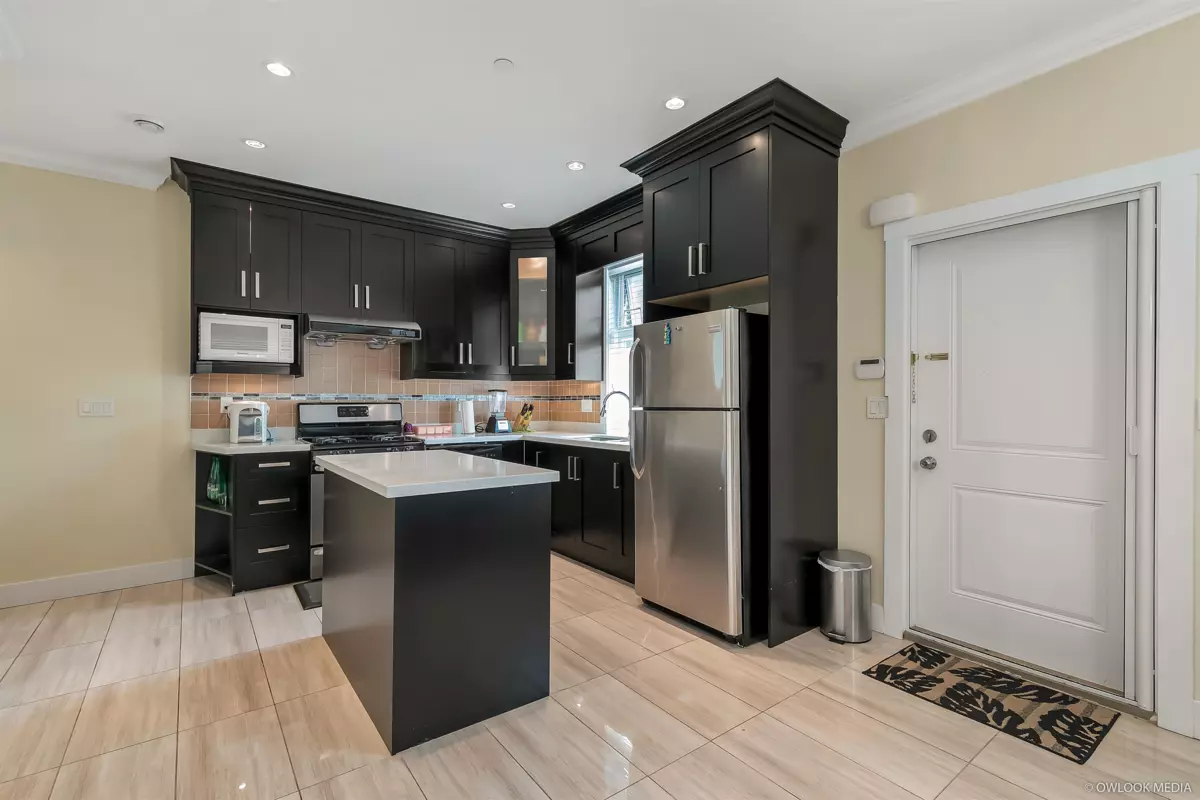 Family Room Photo of 1178 E 12th Avenue, Vancouver, BC