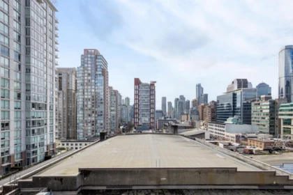 Office / Den Photo of 907 833 Seymour Street, Vancouver, BC