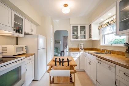 Breakfast Nook Photo of 902 Fourth Street, New Westminster, BC