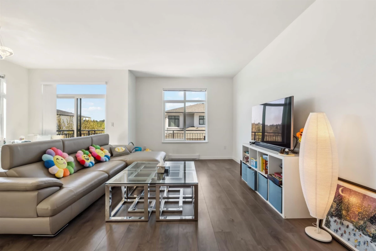 Living Room Photo of 58 15255 Sitka Drive, Surrey, BC