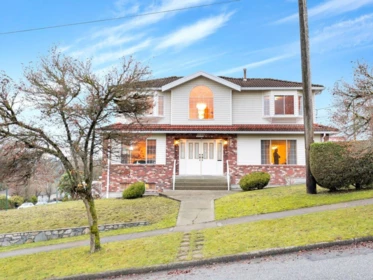 3288 E 5th Avenue, Vancouver, BC, Vancouver — Single Family Residence for sale