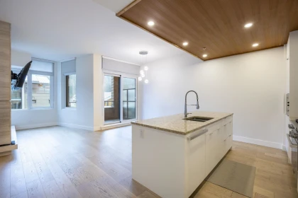 406 6687 Nelson Avenue, Vancouver, BC, Vancouver — Apartment/Condo for sale