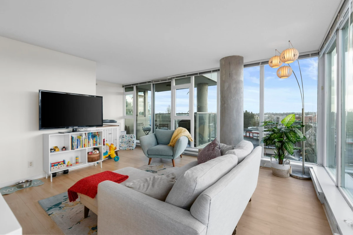 Family Room Photo of 709 2770 Sophia Street, Vancouver, BC