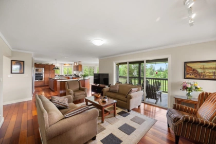 Breakfast Nook Photo of 23256 24 Avenue, Langley, BC