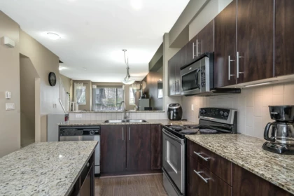 Guest Bathroom Photo of 75 7088 191 Street, Surrey, BC
