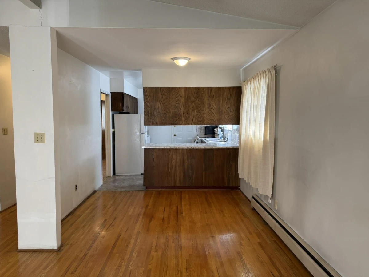 Living Room Photo of 1346 E 2nd Avenue, Vancouver, BC