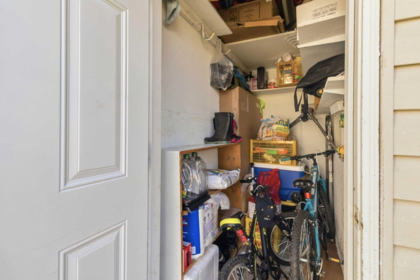 Mudroom Photo of 286 32550 Maclure Road, Abbotsford, BC