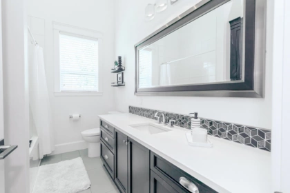 Primary Bathroom Photo of 26258 60 Avenue, Langley, BC