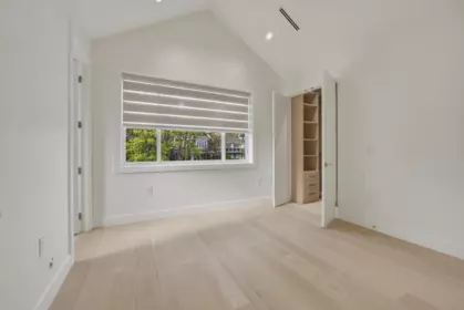 Entry Foyer Photo of 3116 W 42nd Avenue, Vancouver, BC