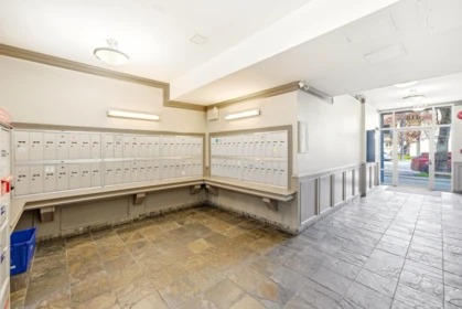 Hallway Photo of 309 418 E Broadway, Vancouver, BC