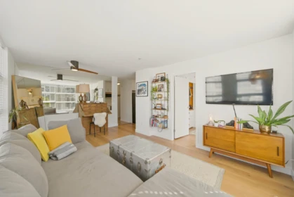 Kitchen Island Photo of 309 418 E Broadway, Vancouver, BC
